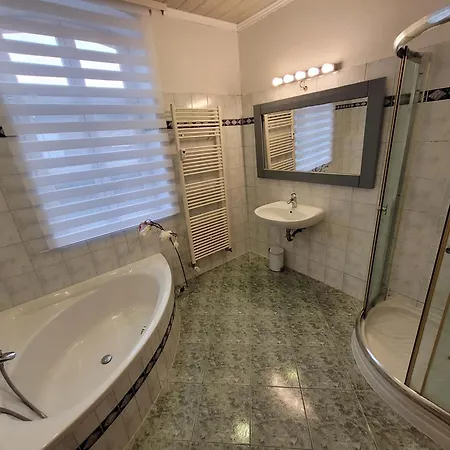 Haus Am Annahuette - Fuer Bis Zu 6 Personen * Schipkau